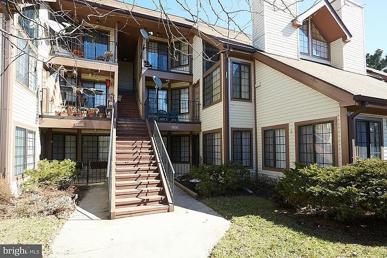 1st image of 6039 Curtier Dr #F