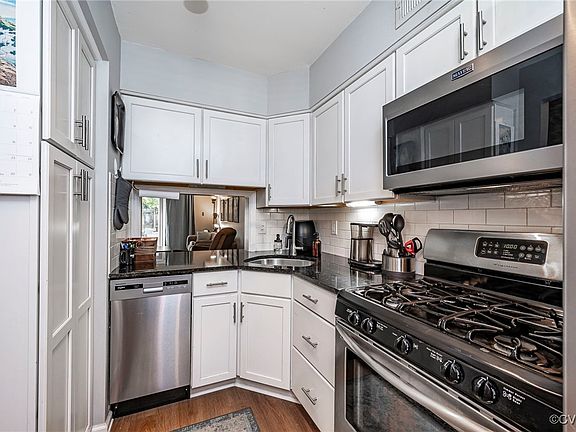 5th image of 303-L N Hamilton St