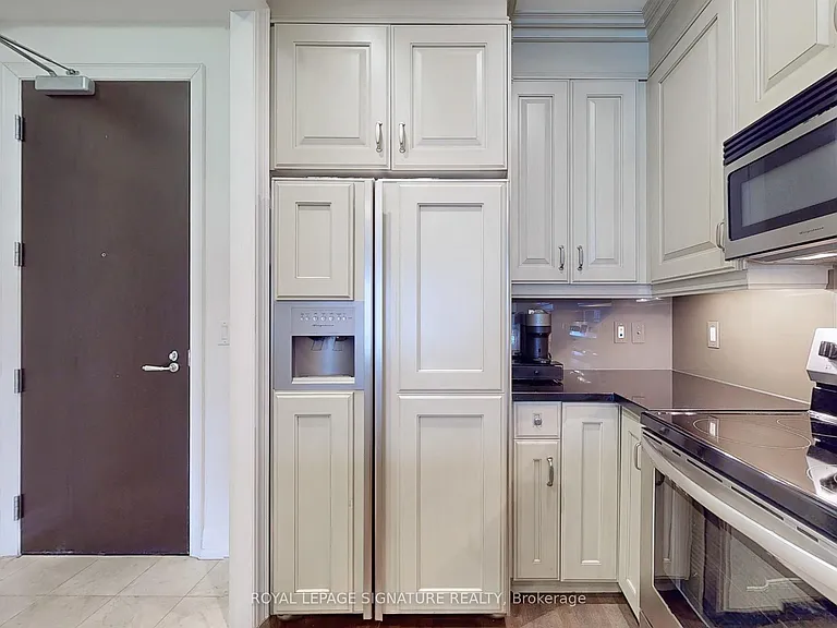 21 Burkebrook Pl #324 — Photo 10