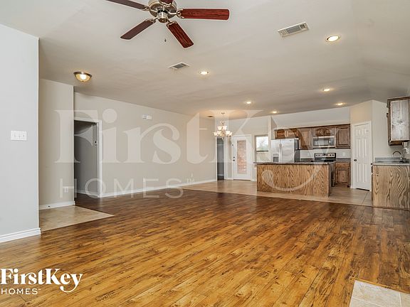 3rd image of 615 Hearthstone Dr