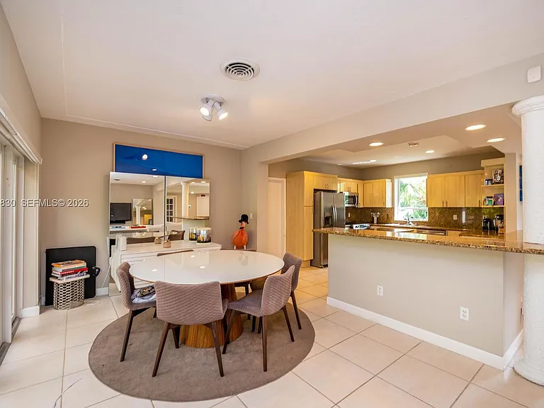 E Broadview Dr — Photo 12