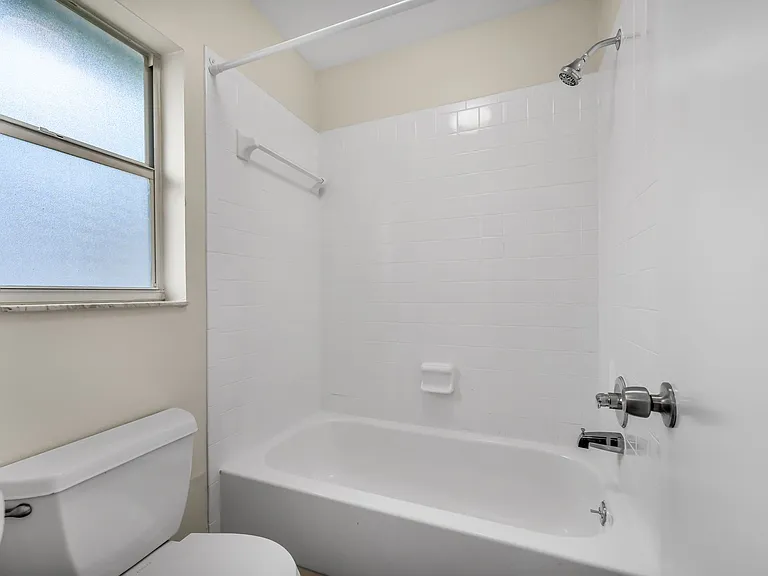 406 S Westland Ave — Photo 13