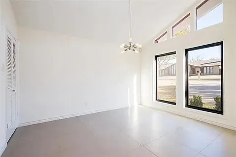 4 bed, 3078 sqft, $8,000 — Photo 4