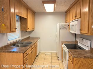 113 Kingsbury Cir, Warner Robins, GA 31088