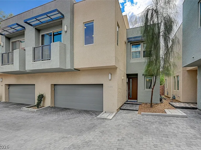 11375 Gravitation Dr — Photo 1