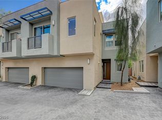 11375 Gravitation Dr, Las Vegas, NV 89135