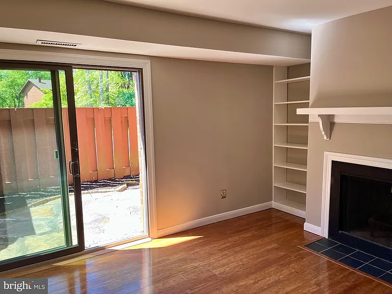 306 Worthington Dr #306 — Photo 4