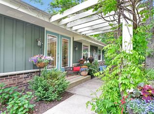 W289N8577 Northbay Rd, Hartland, WI 53029