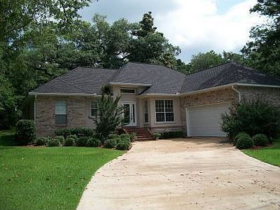 1st image of 13608 Fairway Dr