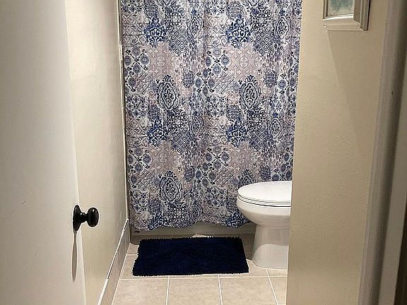 5th image of 5160 Las Verdes Cir APT 215