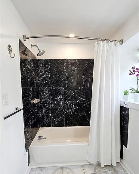 3083 Claiborne Dr — Photo 8