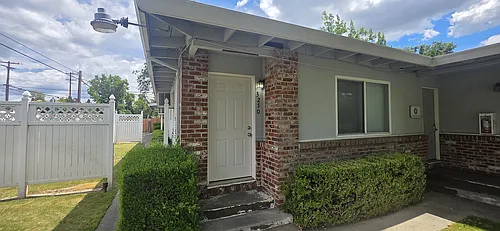3250 Wright St Photo 1