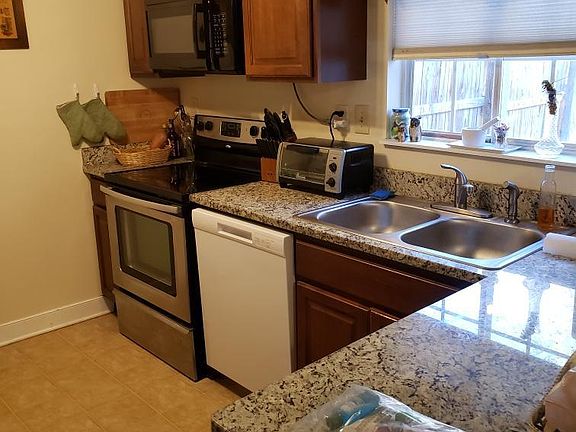 4th image of 9361 Gildenfield Ct