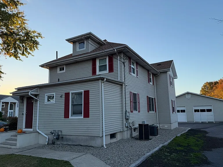 1483 US Highway 130 #B — Photo 17