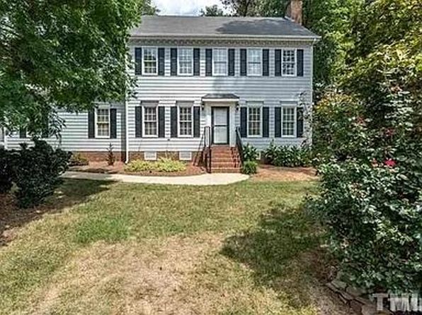 117 Huntsmoor Ln, Cary, NC 27513