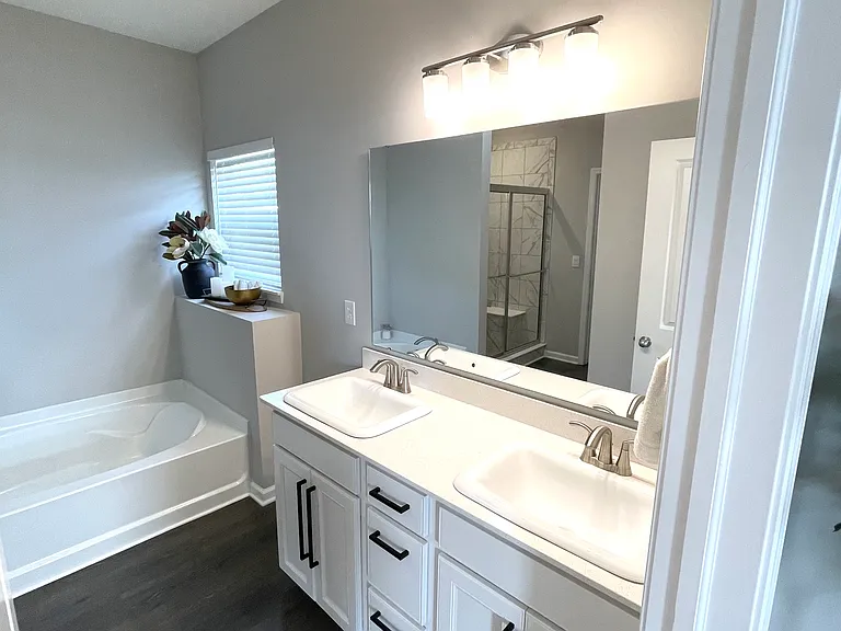 141 Thorpe Dr — Photo 20