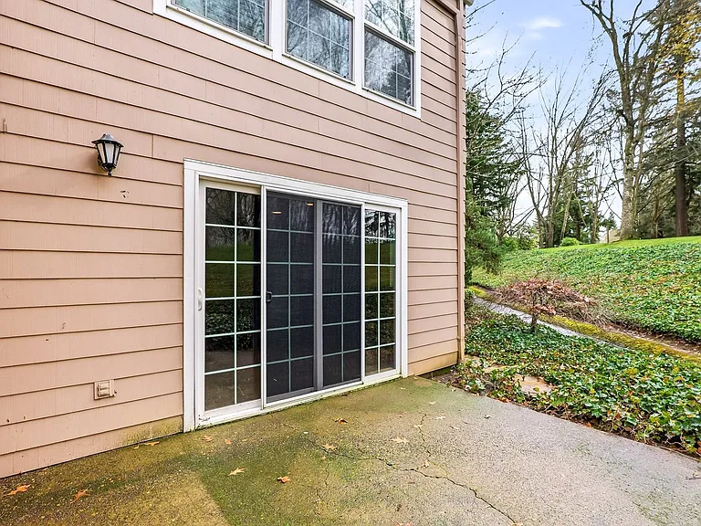 8540 SW Curry Dr #B — Photo 16