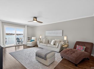 1 Toms Point Lane #17G, Pt Washington, NY