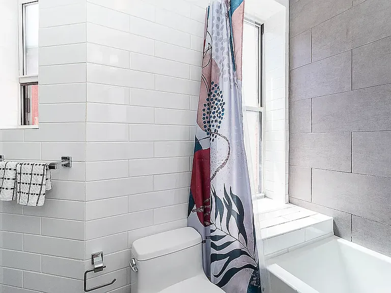 444 E 13th St #9 — Photo 7