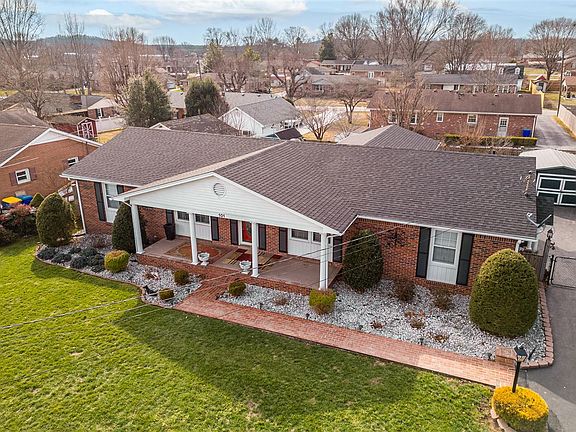 5th image of 101 Southwood Dr