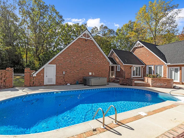 714 N Shady Ln — Photo 36
