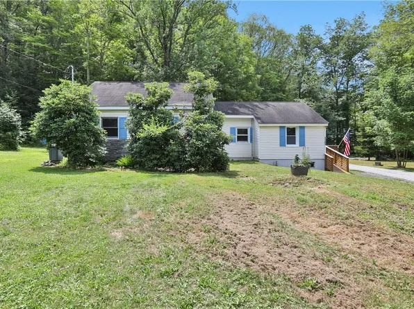 1103 St Hwy 211, Middletown, NY 10963