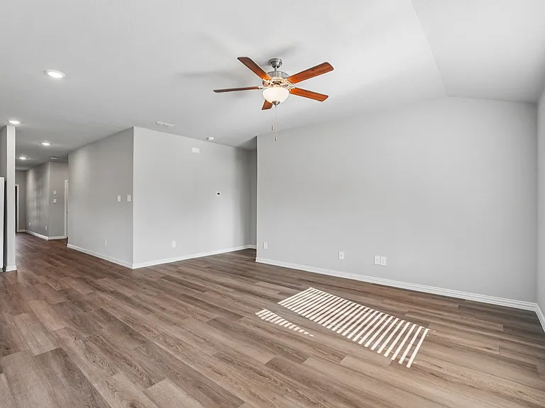 2131 Mustang Way — Photo 13