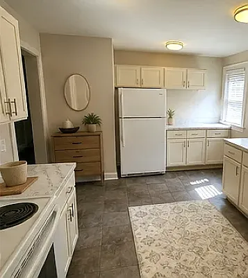 656 Parsells Ave #2 — Photo 3