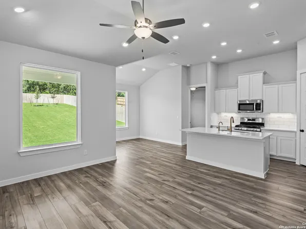 256 Connor Creek, San Antonio, TX 78253