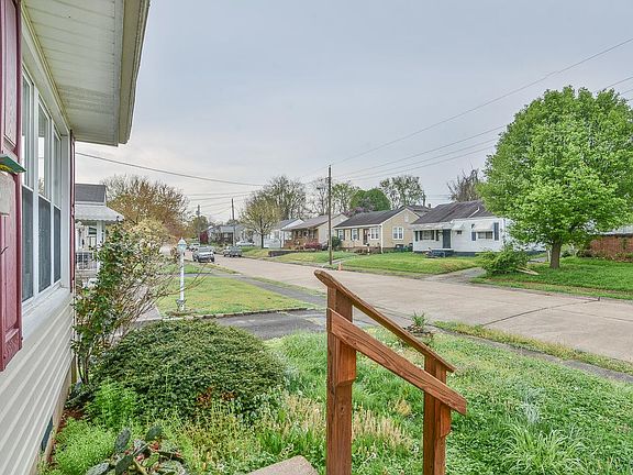 4th image of 1412 Belmont Dr