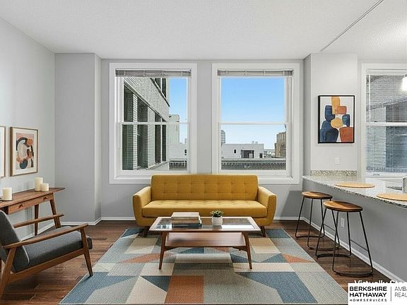 3rd image of 300 S 16th St APT 701