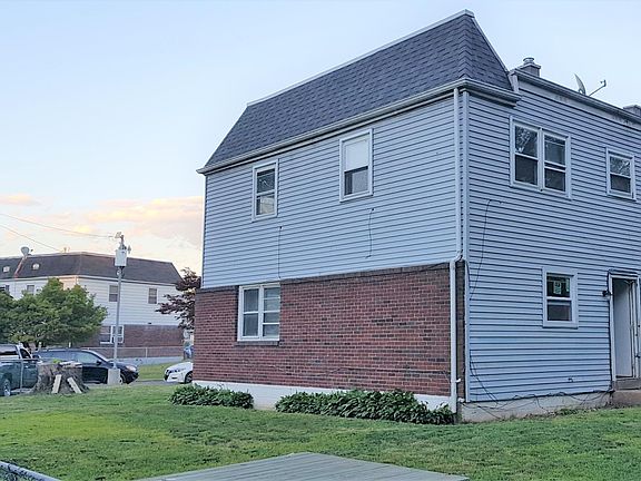 Exterior Side and Back Yards