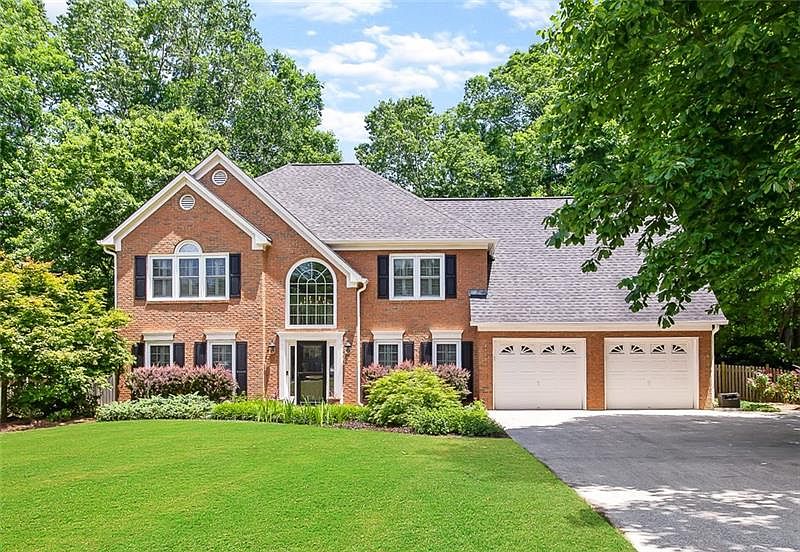 1st image of 2374 Westport Cir SW