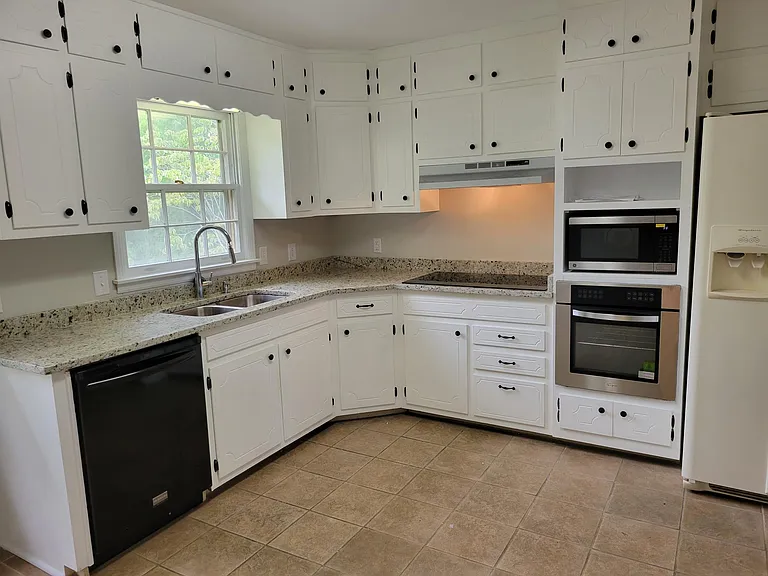7811 Haven St SE — Photo 4