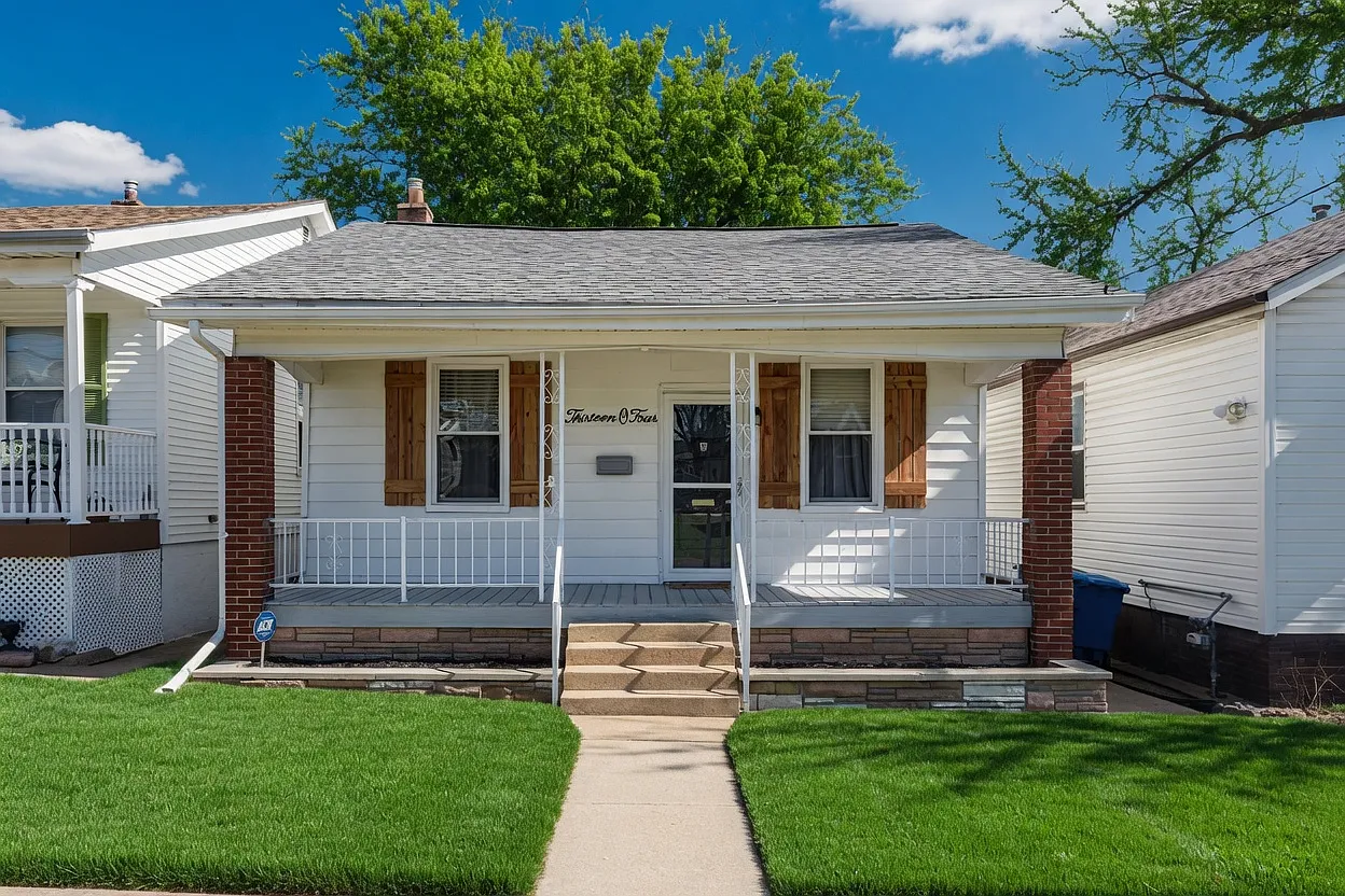 3 bed, 1700 sqft, $3,600 — Photo 1
