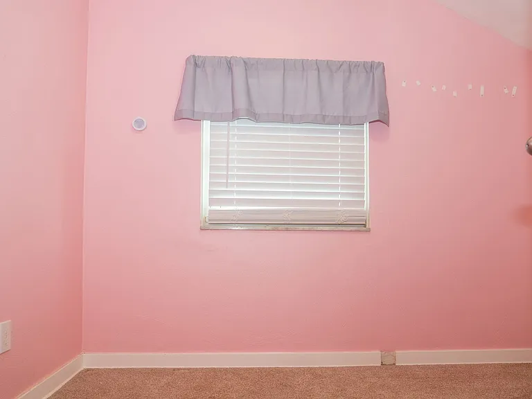 726 Hestor Dr — Photo 12