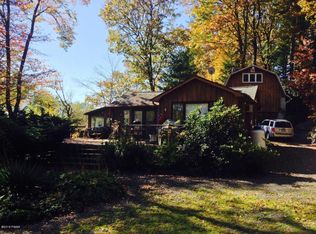 3 Roberts Rd, Craryville, NY 12521