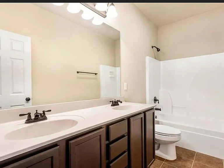 42426 Blyth Ave — Photo 1