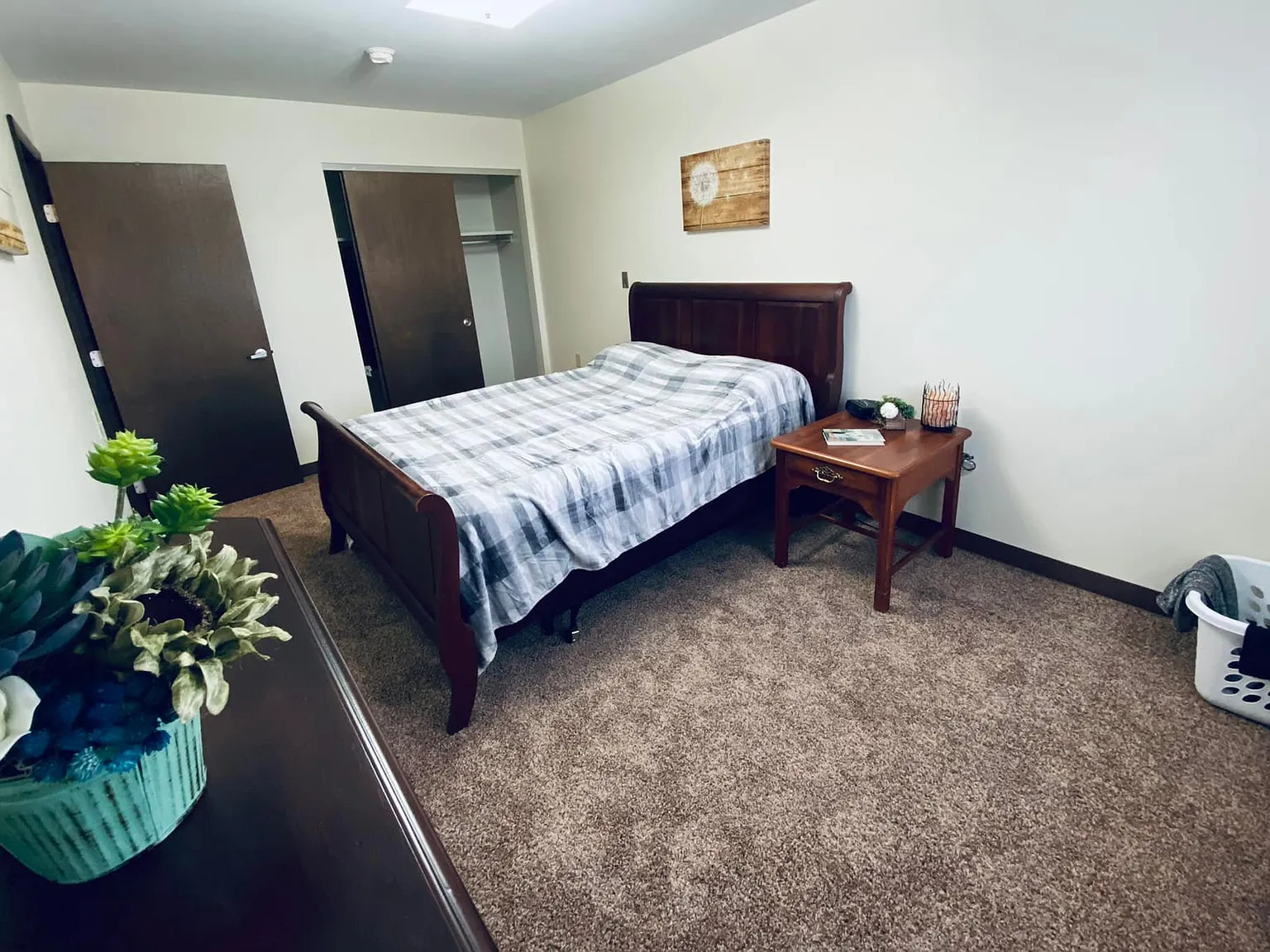 Maryvale Apartments — Photo 2