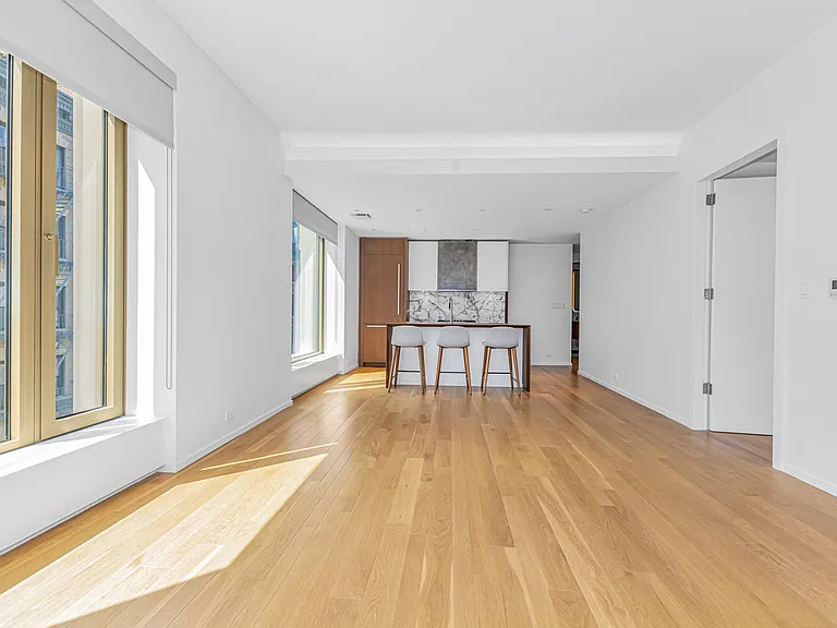 75 Kenmare St #4D — Photo 5