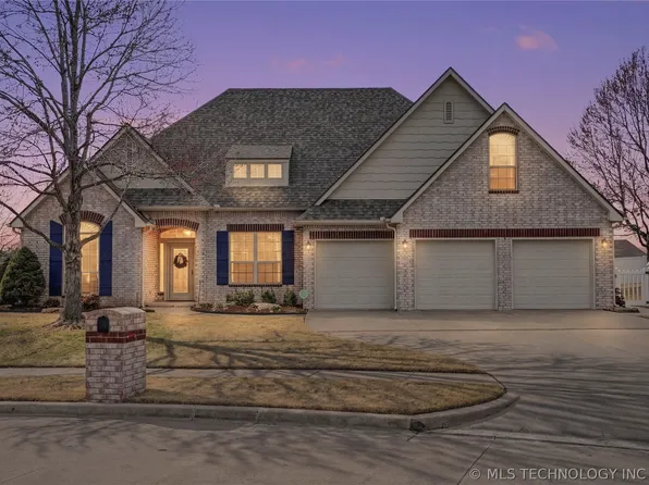 7529 E Galveston St, Broken Arrow, OK 74014