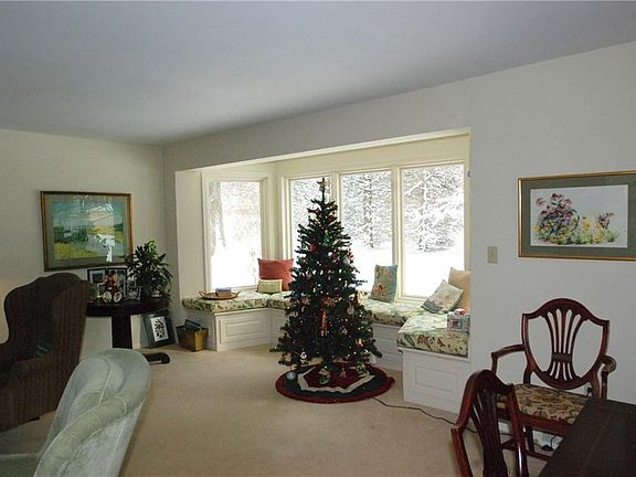 5th image of 101 Harrison Dr