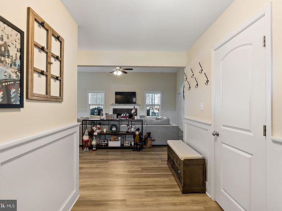 4th image of 128 Joelenes Way