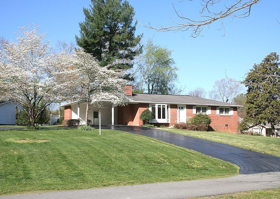 1st image of 164 Mimosa Ln