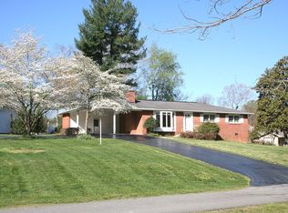 164 Mimosa Ln, Crossville, TN 38572
