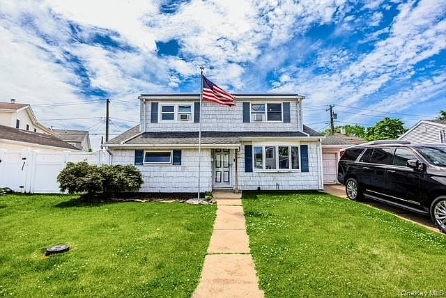 1st image of 4236 Clarissa Road