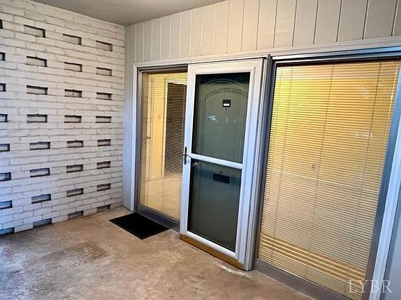 3rd image of 2940 Rivermont Ave APT 2