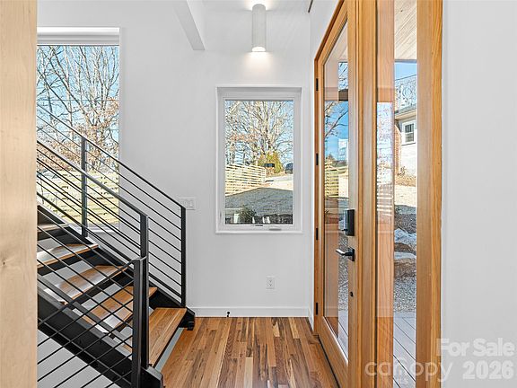 5th image of 171 Houston Cir