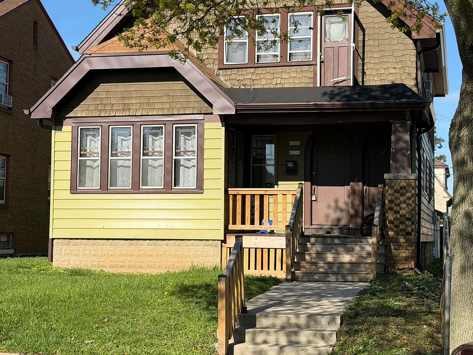 2 bed, 1300 sqft, $1,500 — Photo 1