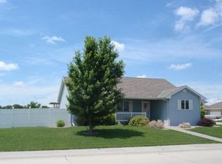 317 Redwood Rd, Grand Island, NE 68803